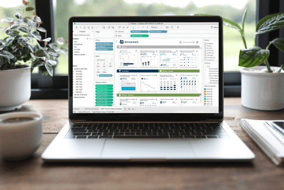 Das Team der Walton Family Foundation wandte sich an Datalabs mit der Bitte um Unterstützung bei der Erstellung einer Reihe von Tableau-Dashboards, um dem Führungsteam der Stiftung eine Reihe von Kennzahlen und KPIs zum Umweltprogramm zu präsentieren.